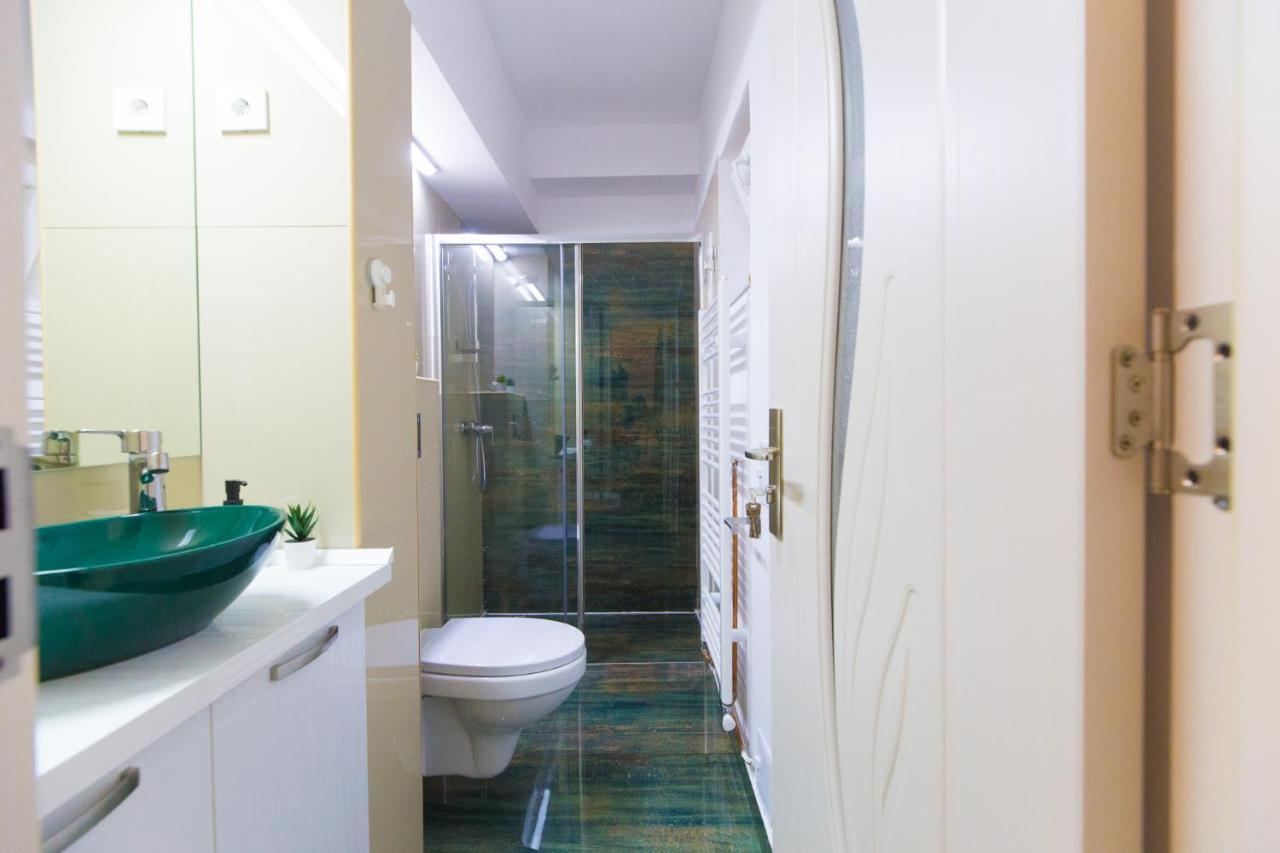 Best Room Бухарест Экстерьер фото